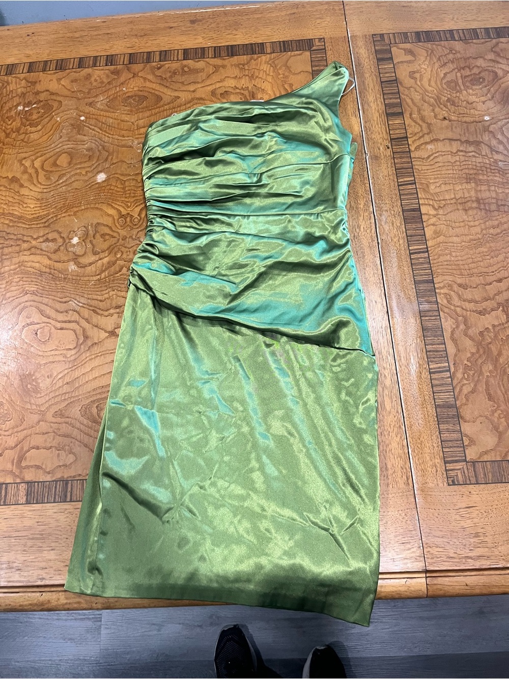 Signature by Sangria One-Shoulder Emerald Green Satin Dress